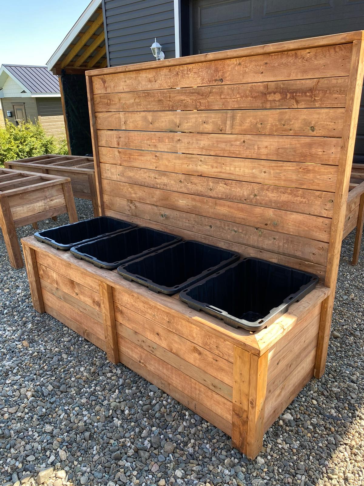 Bac de jardin style mur d'intimité avec 4 réservoirs