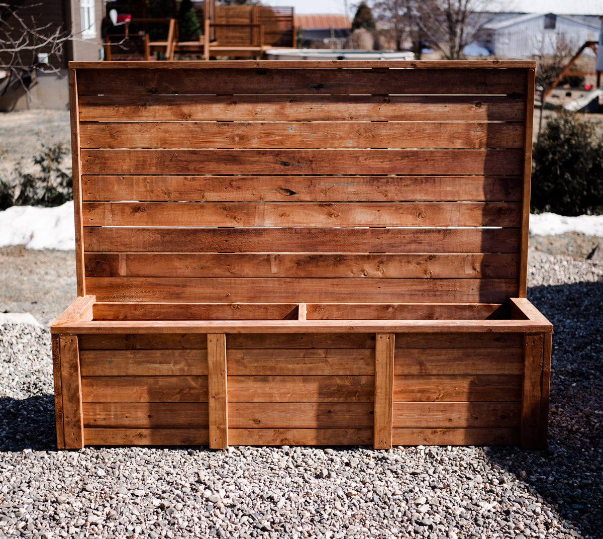 Bac de jardin avec mur d'intimité (8 pieds)